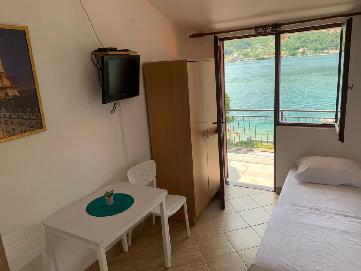 Apartmani Ivana Tivat Luaran gambar