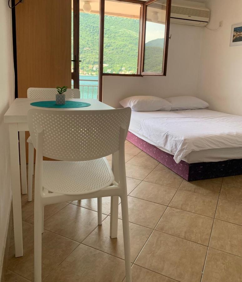 Apartmani Ivana Tivat Luaran gambar