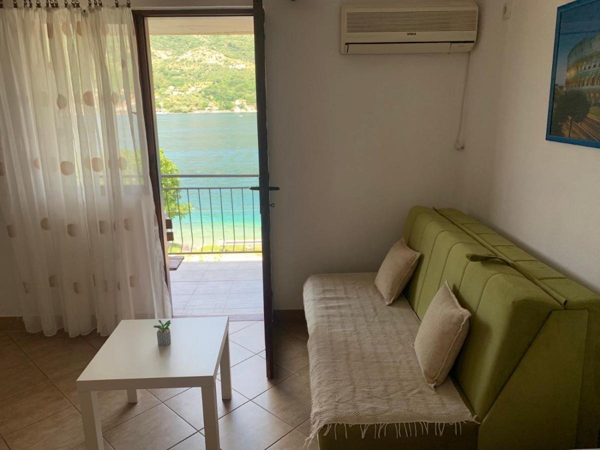 Apartmani Ivana Tivat Luaran gambar