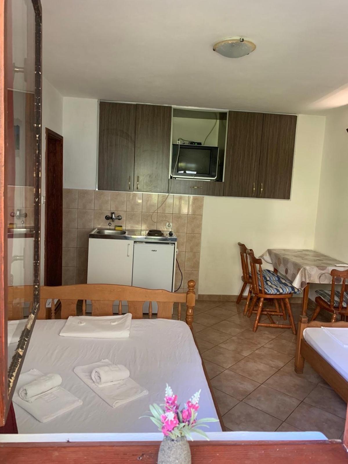 Apartmani Ivana Tivat Luaran gambar