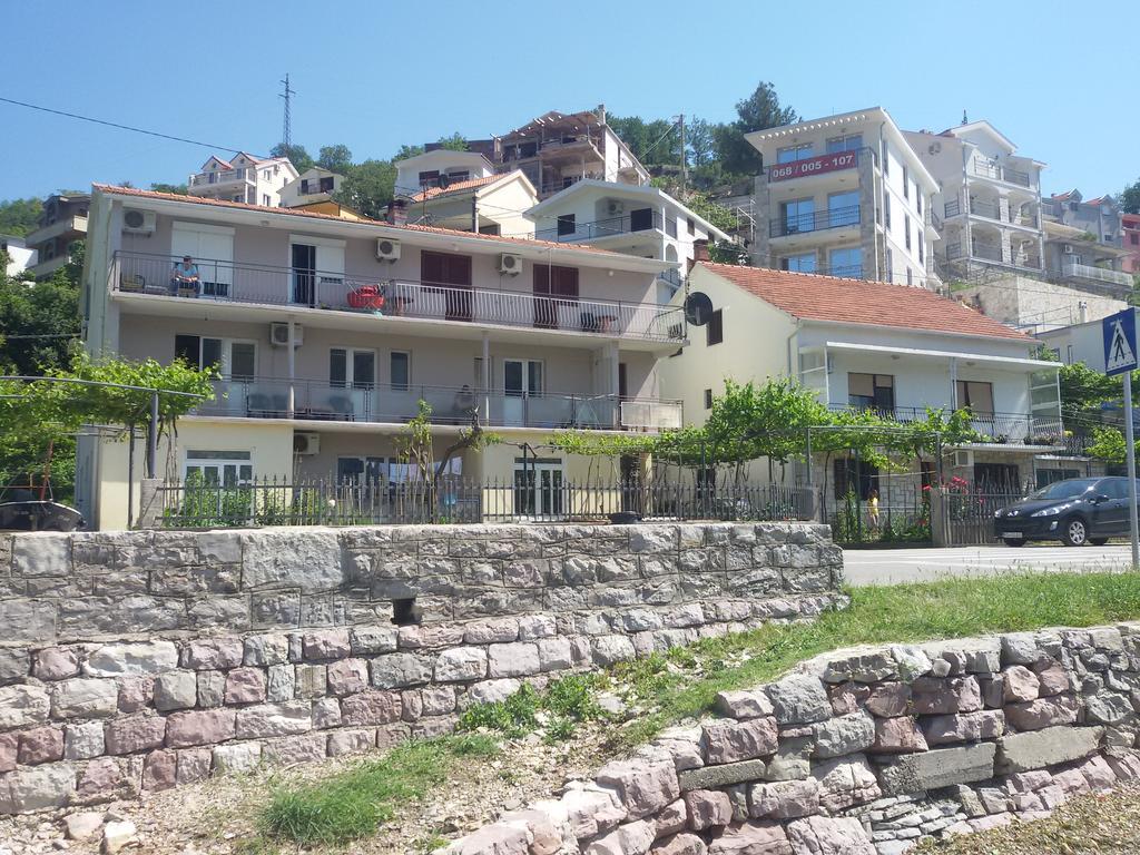 Apartmani Ivana Tivat Luaran gambar