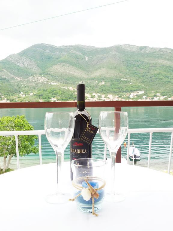 Apartmani Ivana Tivat Luaran gambar