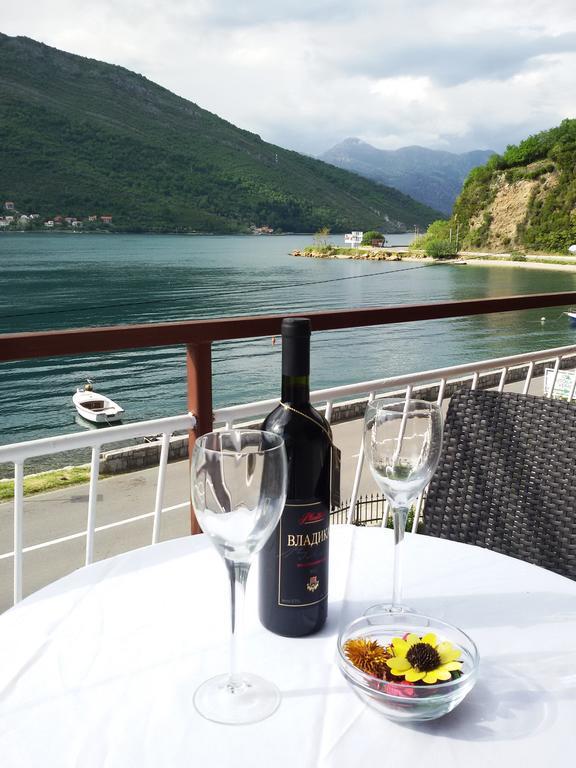 Apartmani Ivana Tivat Luaran gambar